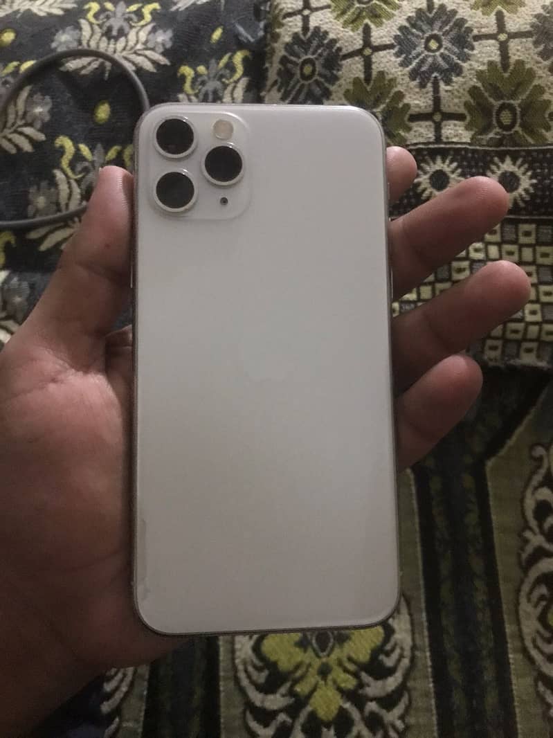Apple iPhone 11 Pro 0