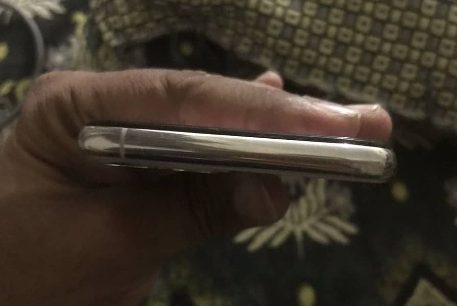 Apple iPhone 11 Pro 5