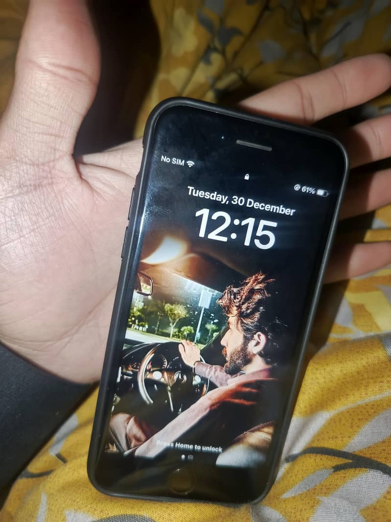 Apple iPhone SE 0