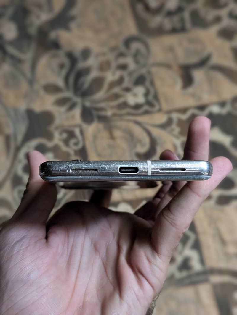 Google Pixel 7 Pro 6