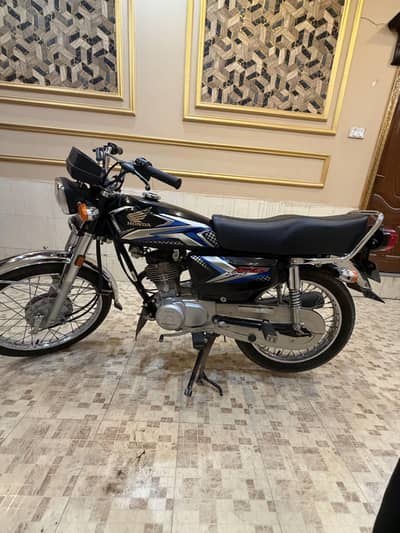 Honda CG 125 excellent condition 2025 urgent sale