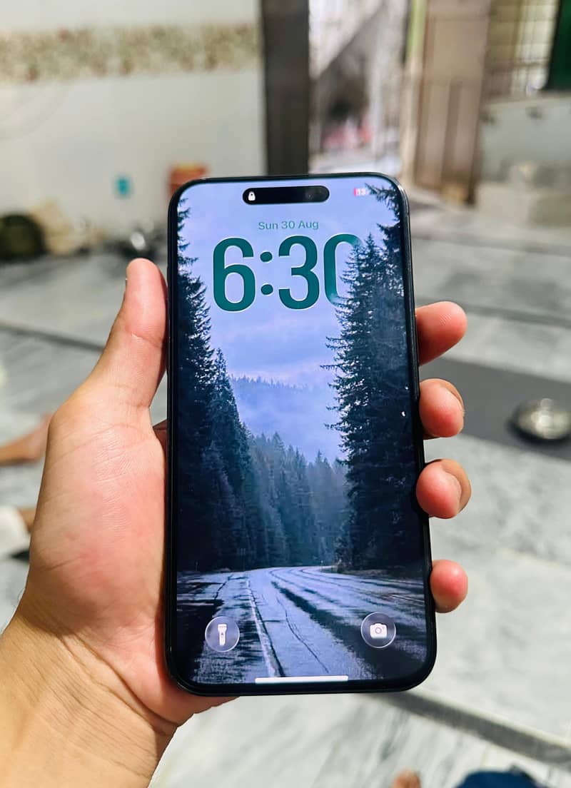 iPhone 15 Pro Max 9