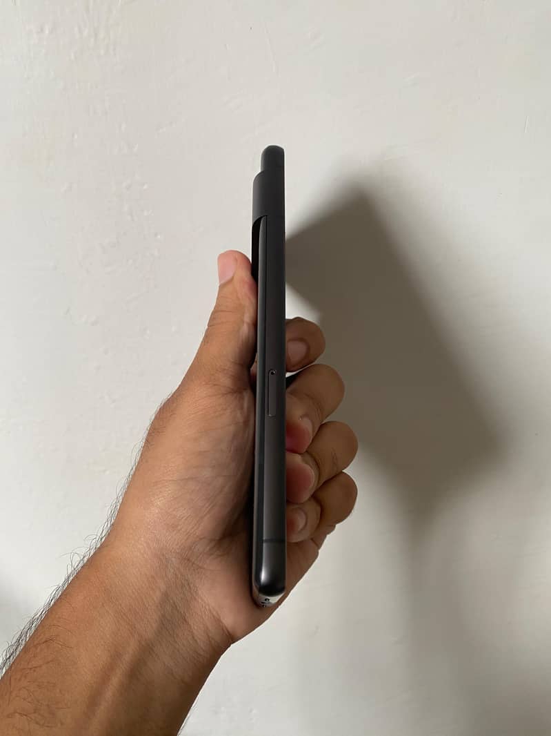 Google Pixel 7 4