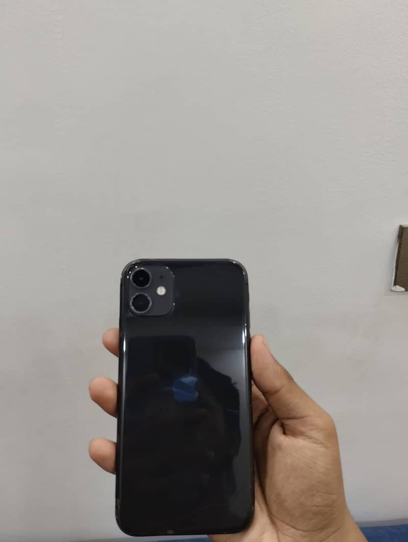 Apple iPhone 11 4