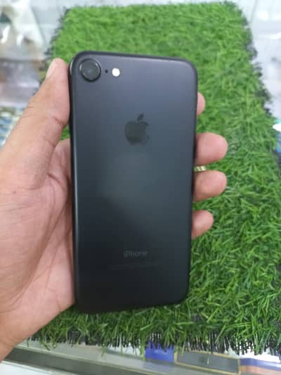 iphone 7 With Power Bank | 128Gb | LLA