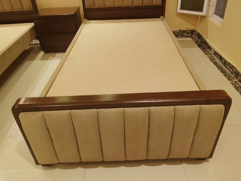 Single Bed With Centre Table 2