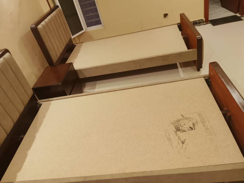 Single Bed With Centre Table 6