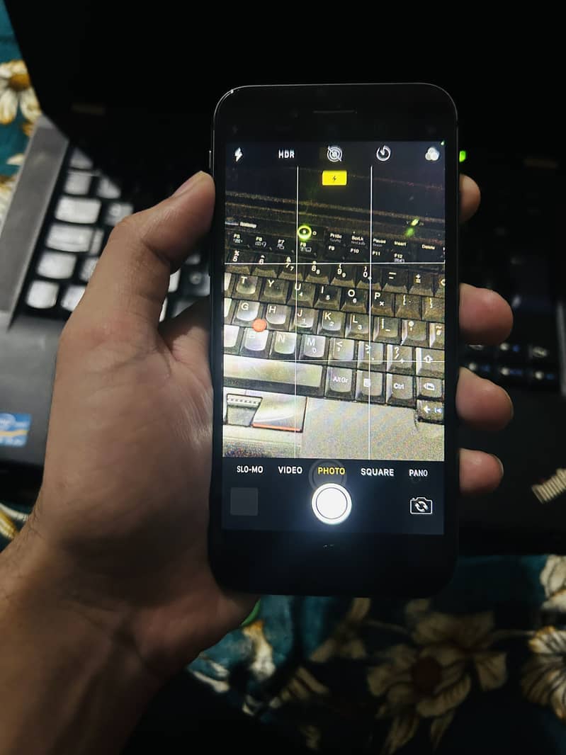 Apple iPhone 8 3