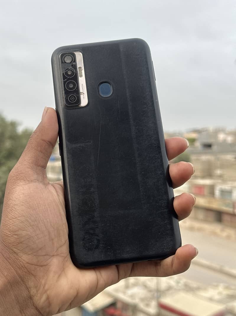 Tecno Camon 17 1