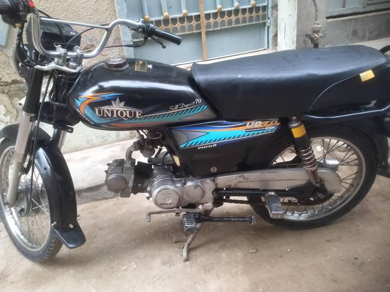 unique 20 model engine sealed good condition 3