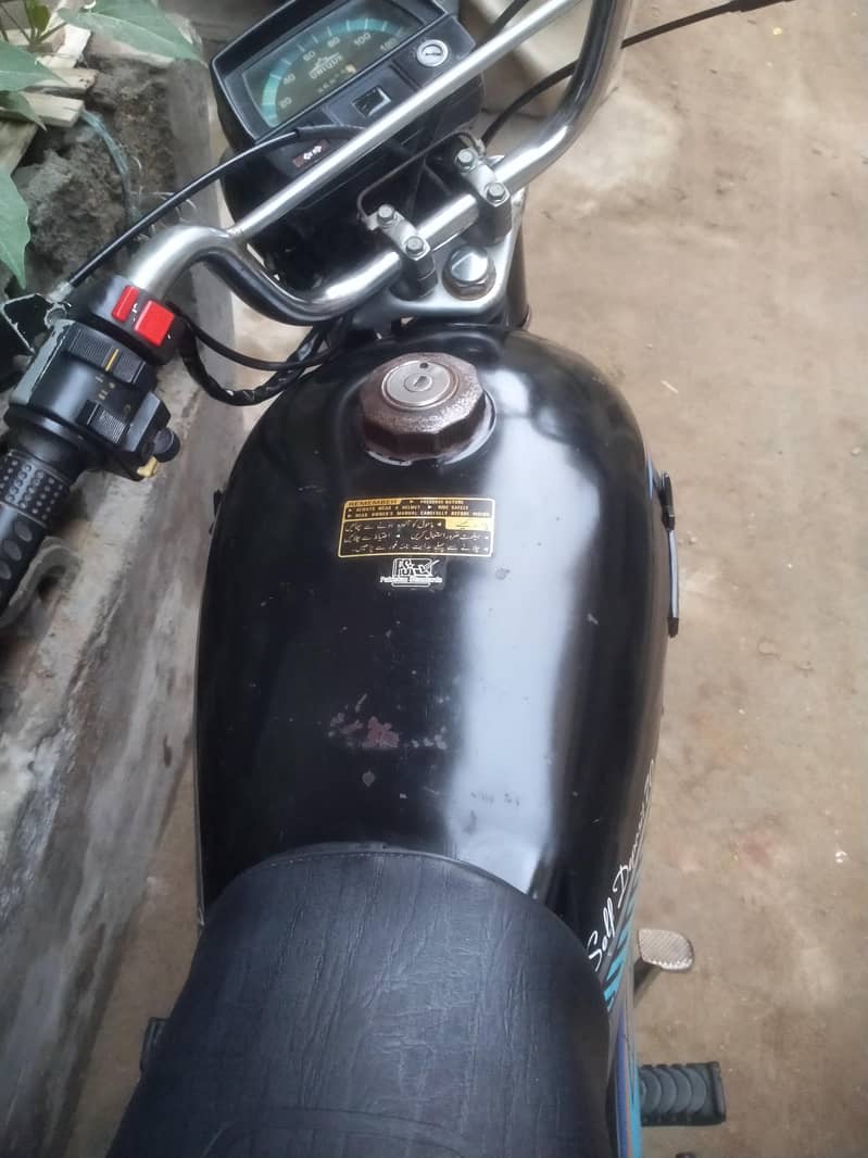unique 20 model engine sealed good condition 5