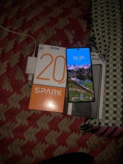 Tecno Spark 20 Pro Plus With Box 33wat Fast Charger 8+8/256GB