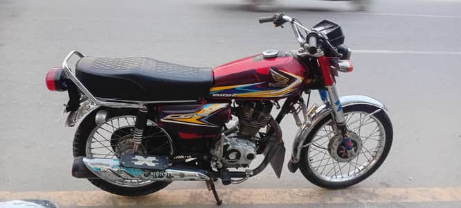 Good coundation motorcyle for sale in Gujrat