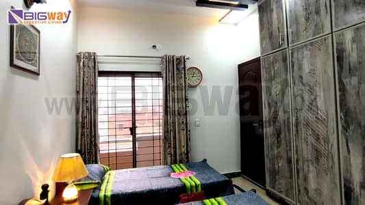 BigWay GIRLS HOSTEL (Executive Living) LUXURY Rooms for MDCAT KIPS Girls, WORKING Women, UMT, Bahria University, JOBIAN Girls