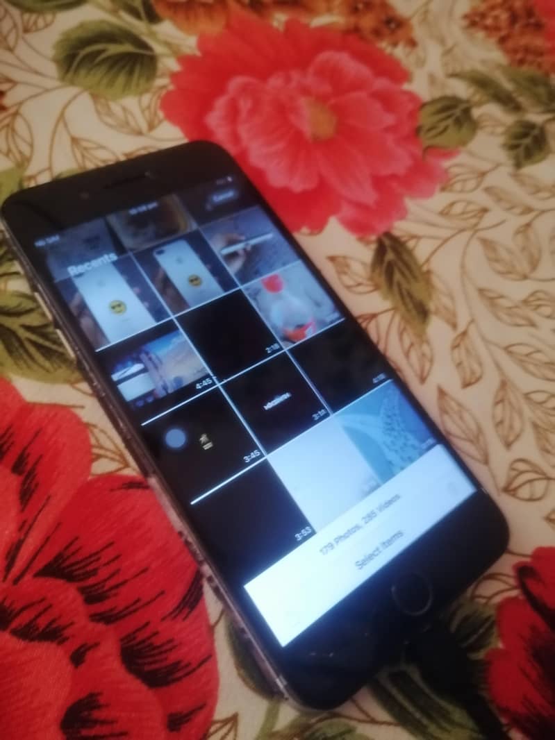 Apple iPhone 7 Plus 2