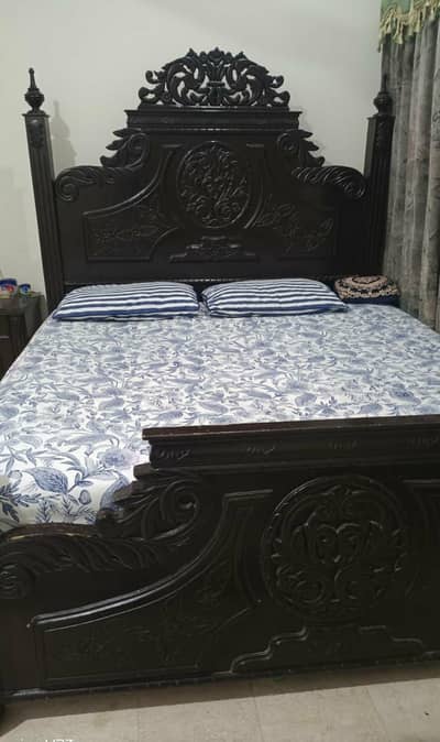 bed nd dressing for sale