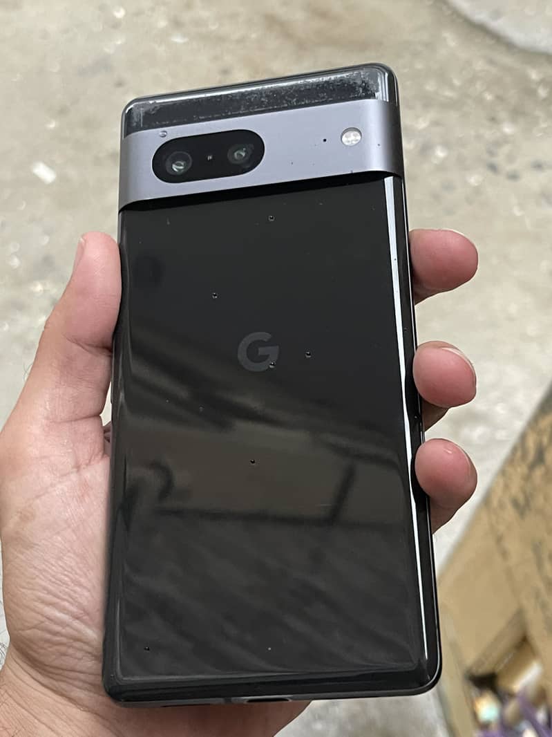 Google Pixel 7 4