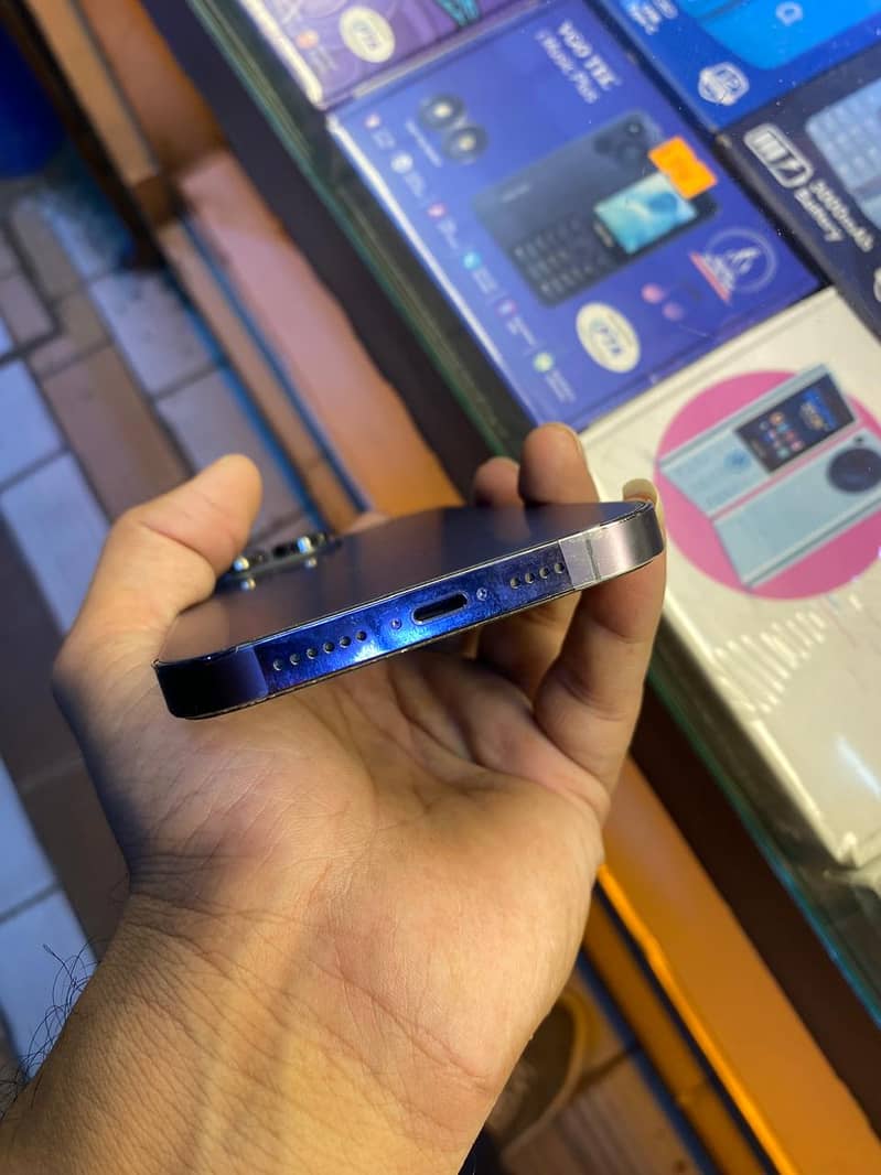 Apple iPhone 14 Pro Max 5