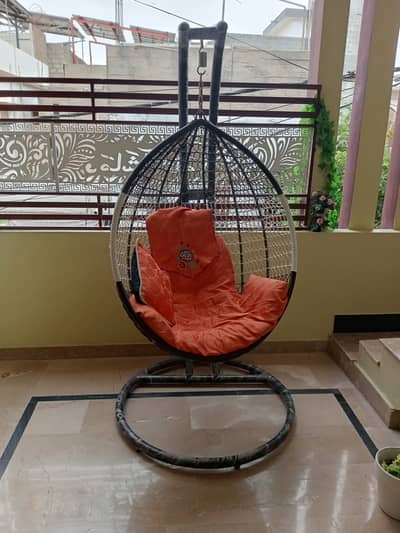 Swinging chair jhoola