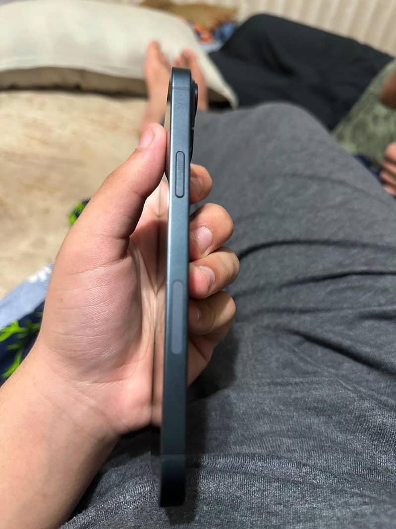 Apple iPhone 14 plus 3