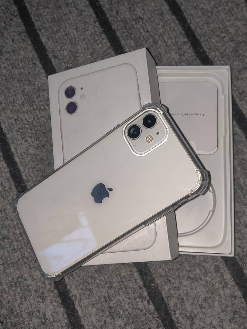Apple iPhone 11 0