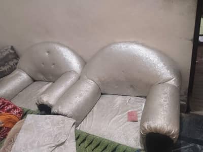 3pcs sofa set available for sale