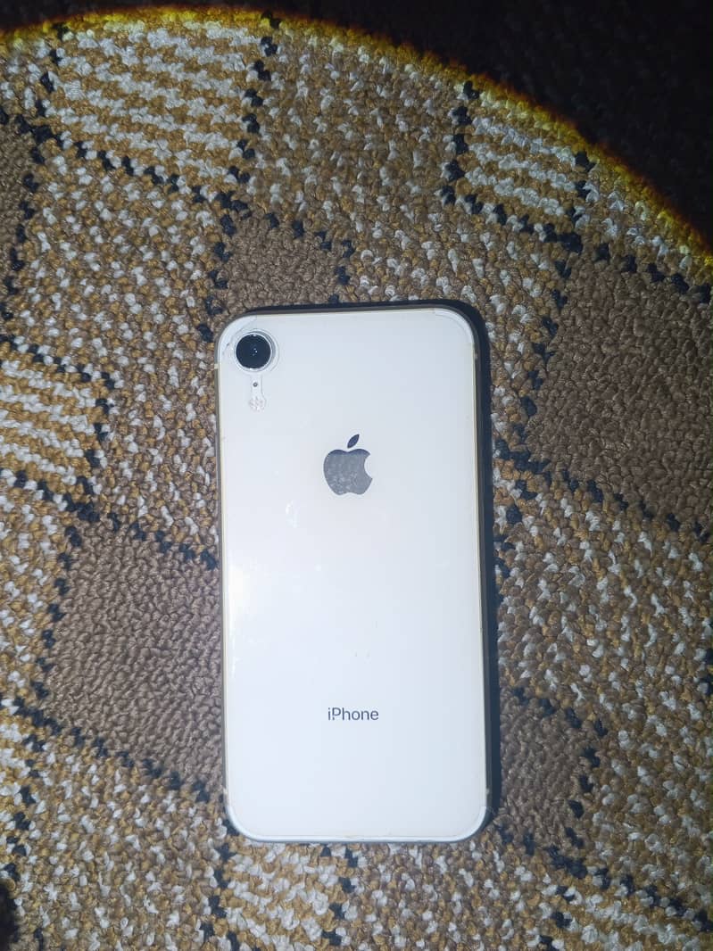 iphone xr 1