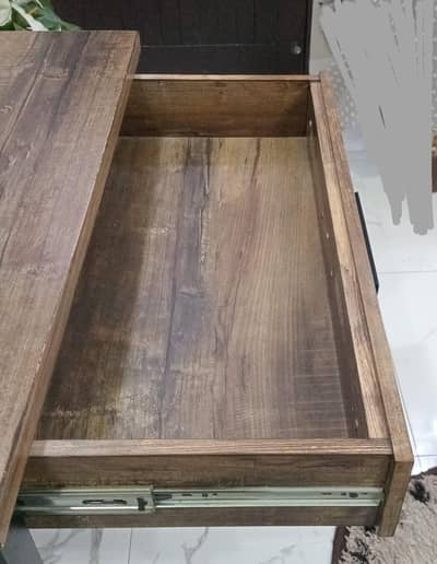Study / Execative table
