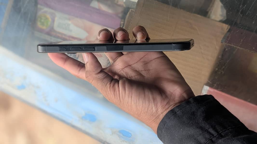 iphone 16 pro max 4