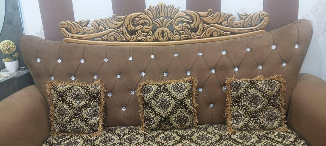 7 seater sofa 0