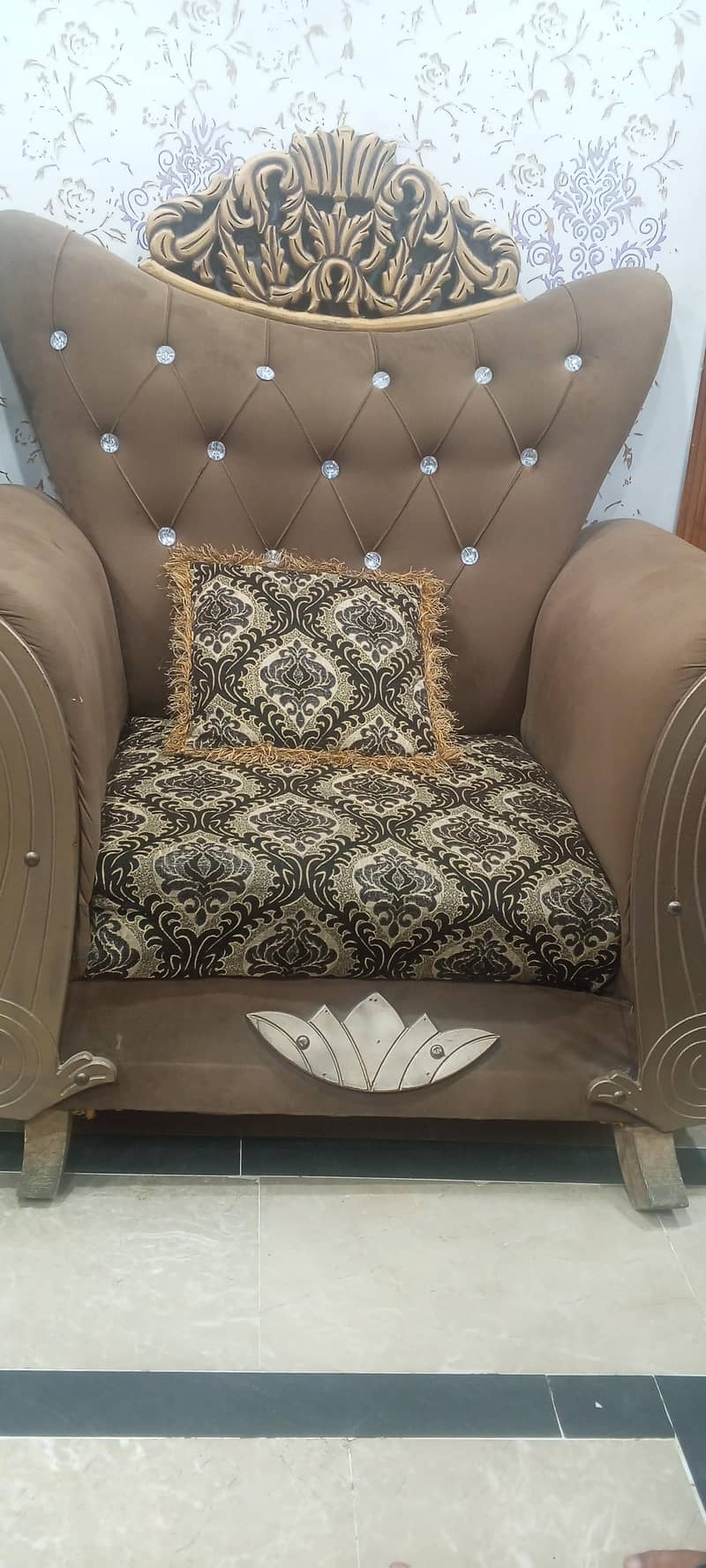 7 seater sofa 1