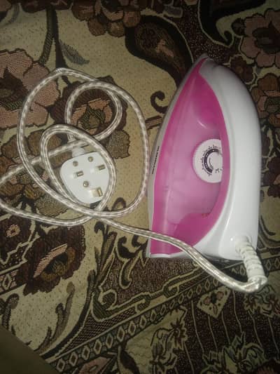 Dubai import Travel Iron light weight urgent sale