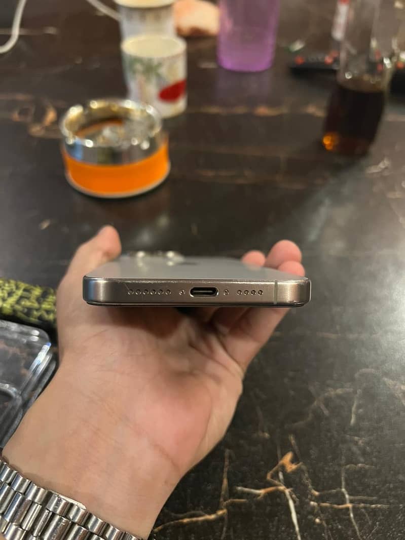 IPHONE 15 PRO MAX 3