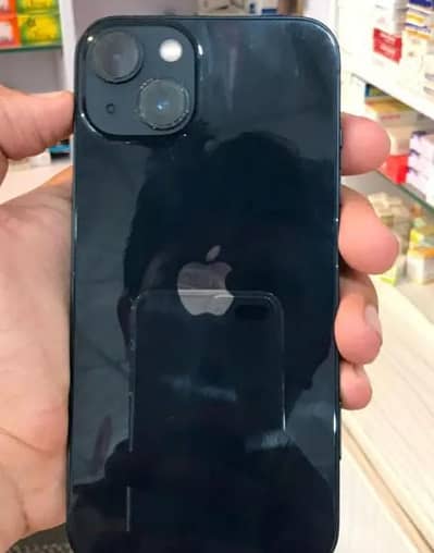 Apple iPhone 13