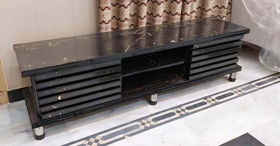 Led media table Console big size unique look new condition