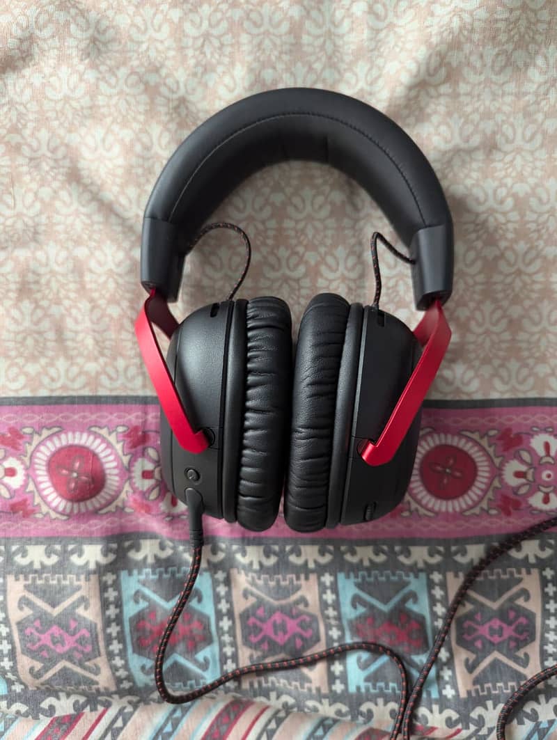 HyperX Cloud III wired headset 4