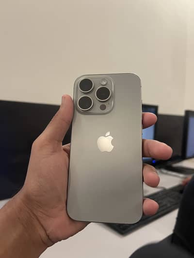 Natural titanium with box iPhone 15 Pro