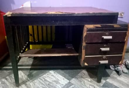 used study table for sale urgent