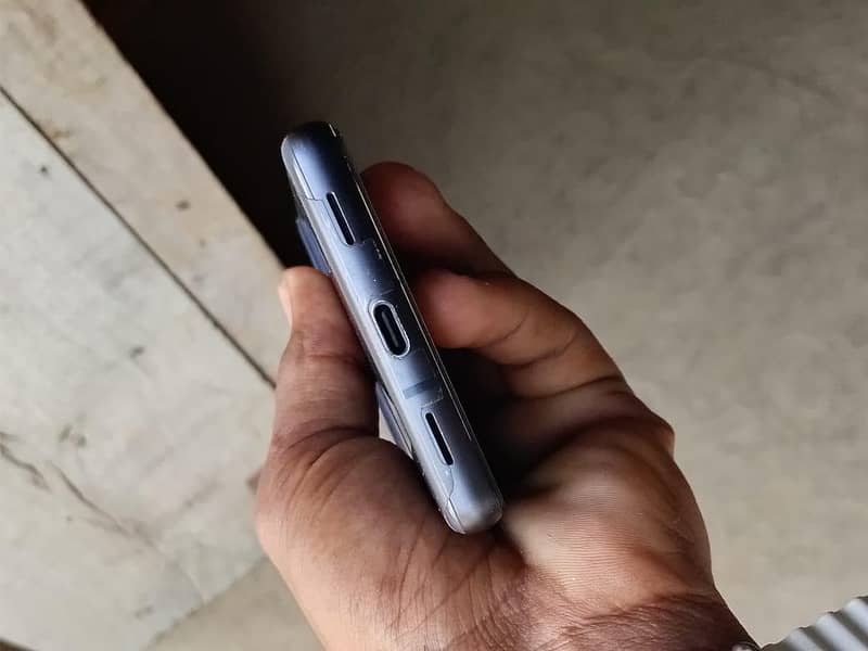 Google Pixel 7a 5