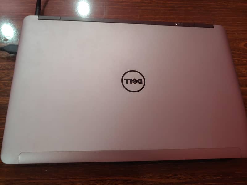 Dell Latitude E6540 3