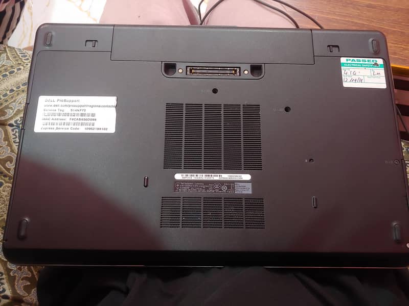 Dell Latitude E6540 4