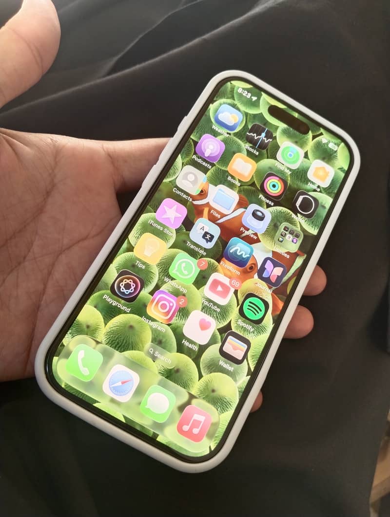 Apple iPhone 17 1