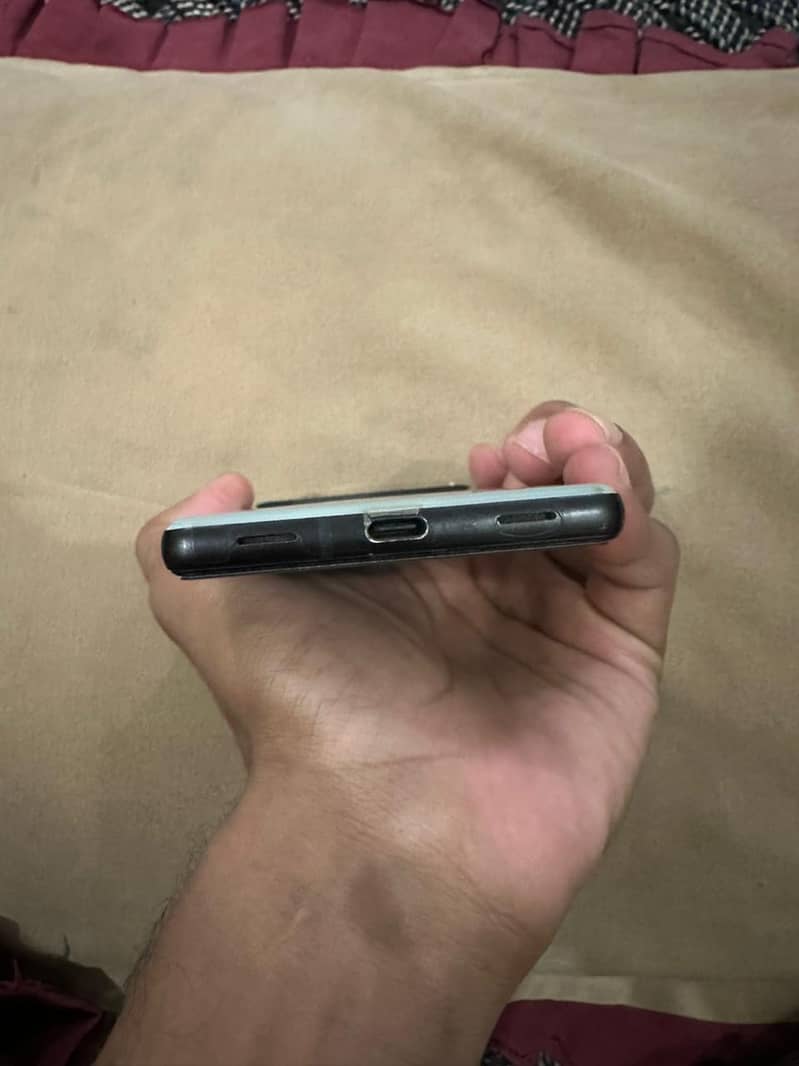Google Pixel 6a 4