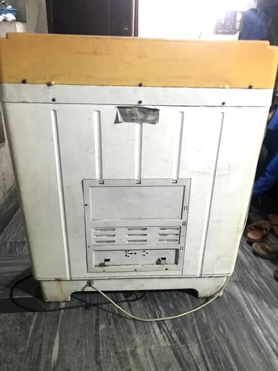 I am selling my used washing machine in good working conditions