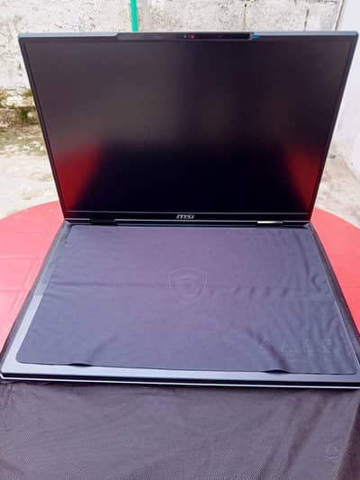 MSI Tltan 18HX Al A2xwjg Laptop 18 Uhd +120HZ intel Core Ultra