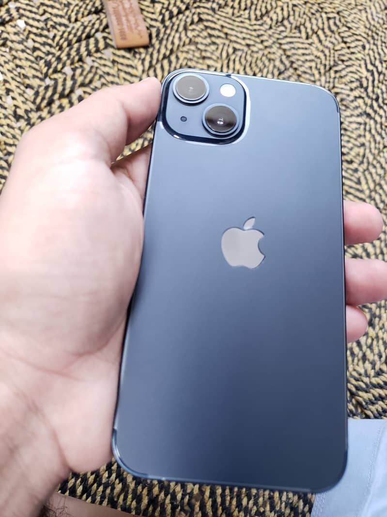 Apple iPhone 13 0