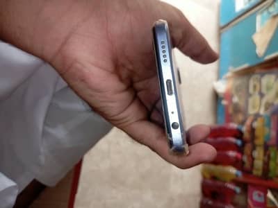 Vivo Y17s