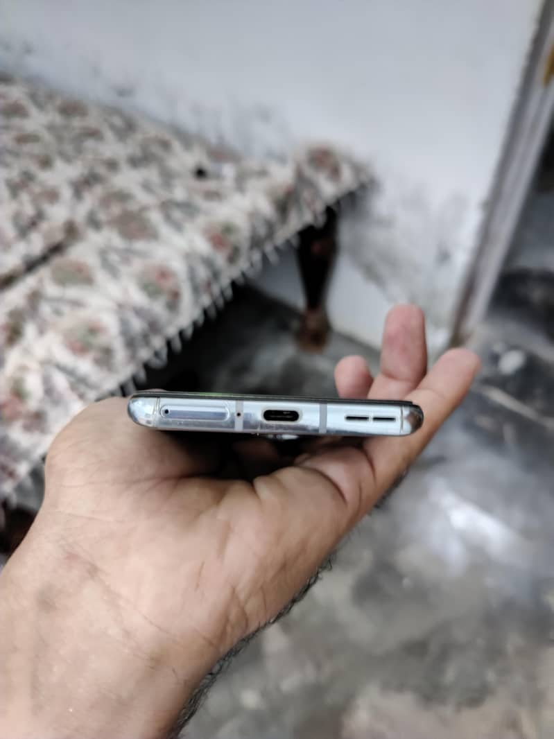 One Plus 8t 3