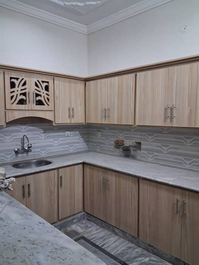 5 Marla 3rd floor available for rent