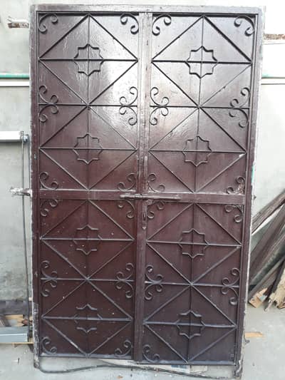 Iron Door (Heavy)